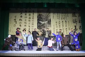 陕州蒲剧现代戏《秋赈图》正式演出图片