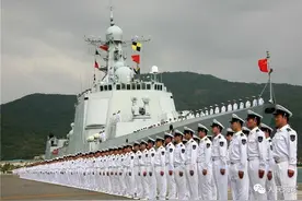 海军护航15周年！一起来数数哪些舰艇去过亚丁湾图片