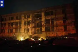 记者在洛杉矶火场报道像在战区，大火致多位名人豪宅被烧成平地图片