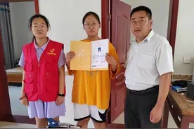 盐城市亭湖区便仓镇富民社区：致敬逆境中向上成长的困难大学生图片
