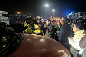 安康高速交警全力应对恶劣天气，守护平安回家路！图片