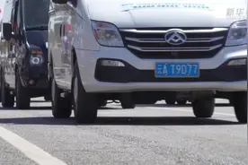新疆独库公路恢复通车图片