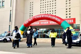 烟台市2025年首场大型校园招聘会在烟台大学两校区举办图片
