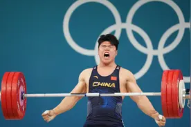 3年5次升级，刘焕华拿下中国举重大级别奥运首金图片