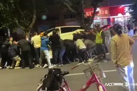 2023年感动广东的10个微文明瞬间图片