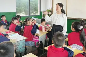 95后乡村教师郭娜：在乡村播种希望图片