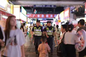 重庆警方开展巡查宣防统一行动，抓获现行违法犯罪和在逃人员1037人图片