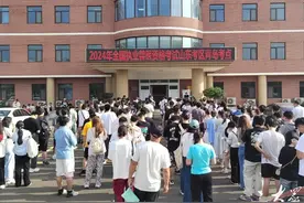 山东8000余人参加兽医“国考”图片