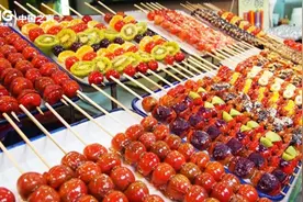 总台记者看世界丨中国“糖葫芦”缘何成为韩国年轻人的“零食狂宠”图片