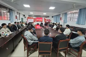 退伍复学大学生如何更好融入校园生活？湖南机电职院召开了这个座谈会图片