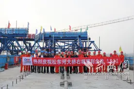 武松高速松滋段桥梁工程建设正酣图片