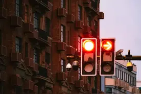 武康大楼为什么这样红图片
