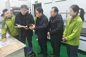 漯河市召陵区：全力护航春季开学“第一餐”图片