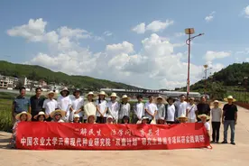 开创“州校合作”新模式 中国农业大学云南现代种业研究院“双壹计划”研究生在楚雄州开展专项科研实践调研图片
