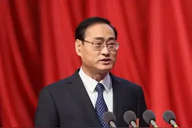 瓣瓣同心丨专访张家口市市长李克良：冰雪“冷资源”正加速释放经济“热效应”图片