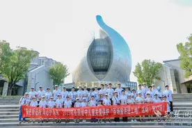 “六个一”呵护留守儿童身心健康 中建三局“我是小小建筑师”锤炼营开营图片