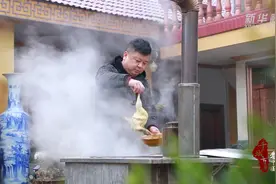 千城百县看中国丨赏湘味：东安鸡图片
