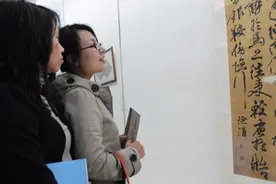 郑板桥想做他门下走狗，齐白石想给他磨墨图片