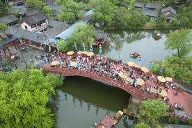 热门景区“五一”部分时段门票已售罄，多地延长开放时间图片