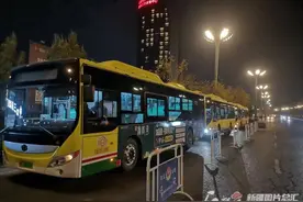 乌鲁木齐开通6条摆渡公交线路供CBA观众选乘图片