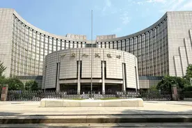 央行再度收紧离岸市场人民币流动性 “稳汇率”决心迫使投机资本离场图片
