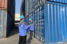 重庆中欧班列开出蛇年“首班”！春节期间将运输货物近5万吨图片
