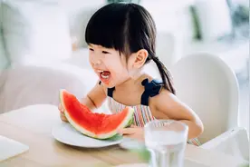 如何吃水果才能少惹湿、不上火？图片