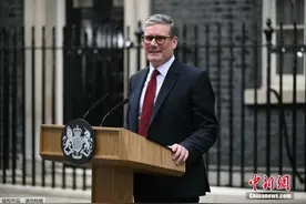 英国首相召开紧急会议 拟设“常备军”应对骚乱图片