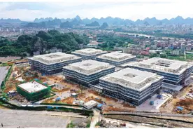 桂林医学院附属医院漓东院区及周边道路建设项目建设热火朝天，“六朵桂花”即将绽放漓江东岸图片