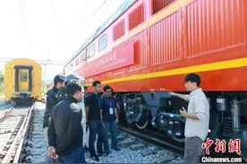 马东铁路学员广西“取经” 盼成马来首批标轨司机图片