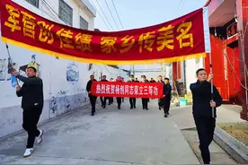 立功喜报送到家 拥军优属暖人心图片