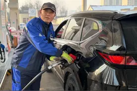（春节我在岗）满油上路，是他们的承诺图片