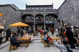 解码泸州新消费场景：从仿古维护到“平地起楼”，老街区如何追潮？图片