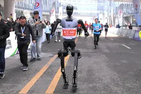 明年北京将举办人形机器人马拉松！顶流“天工”确认参赛图片