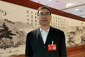 两会特写丨“了解德州的前世今生，我带来了三个提案”图片