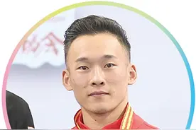 肖若腾人民日报撰文：永远不要放弃拼搏图片