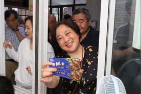 赛事流量“接得住”，海鲜变身“金钥匙”：这么近那么鲜，周末来南通吃海鲜图片