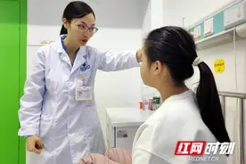 过山车刺激好玩 小心冷风刺激致“面瘫”图片