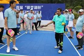 健身圈又上新了？匹克球是个什么球图片