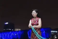 旗袍姐姐（jiéjiè），“绳”通广大！图片