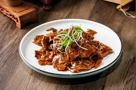 周末美食DIY丨做一份油焖春笋，品尝春天的味道图片