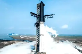 “星舰”进行第四次试飞，“超重助推器”首次顺利溅落预定海域图片