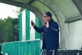 首届青少年三大球运动会，81岁的徐根宝时隔7年再次带上海队冲金！图片