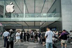 抢iPhone 16，年轻人“杠”上黄牛图片
