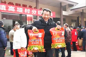 新春走基层丨铜梁高垭村：连续六年分红，村民笑颜展、收获满图片