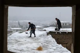 （外代一线）雪中阿富汗图片