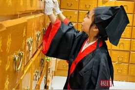 体验消防员、护理员、中医师，幼儿园萌娃享受劳动乐趣图片