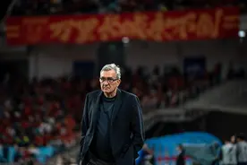 入籍国脚塞尔吉尼奥首秀，中国男足热身赛3比1战胜科威特图片
