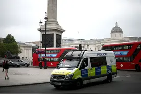 防止暴力再蔓延，英国首相斯塔默宣布新警务计划遏阻骚乱图片