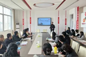 利津县盐窝镇中心小学进行数学新课标研读活动图片